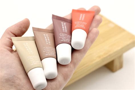 Mini Moisturizing Lip Balm Set .